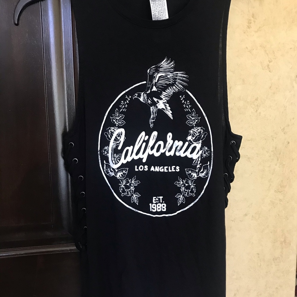 Muscle Tees - Picture 2 of 3